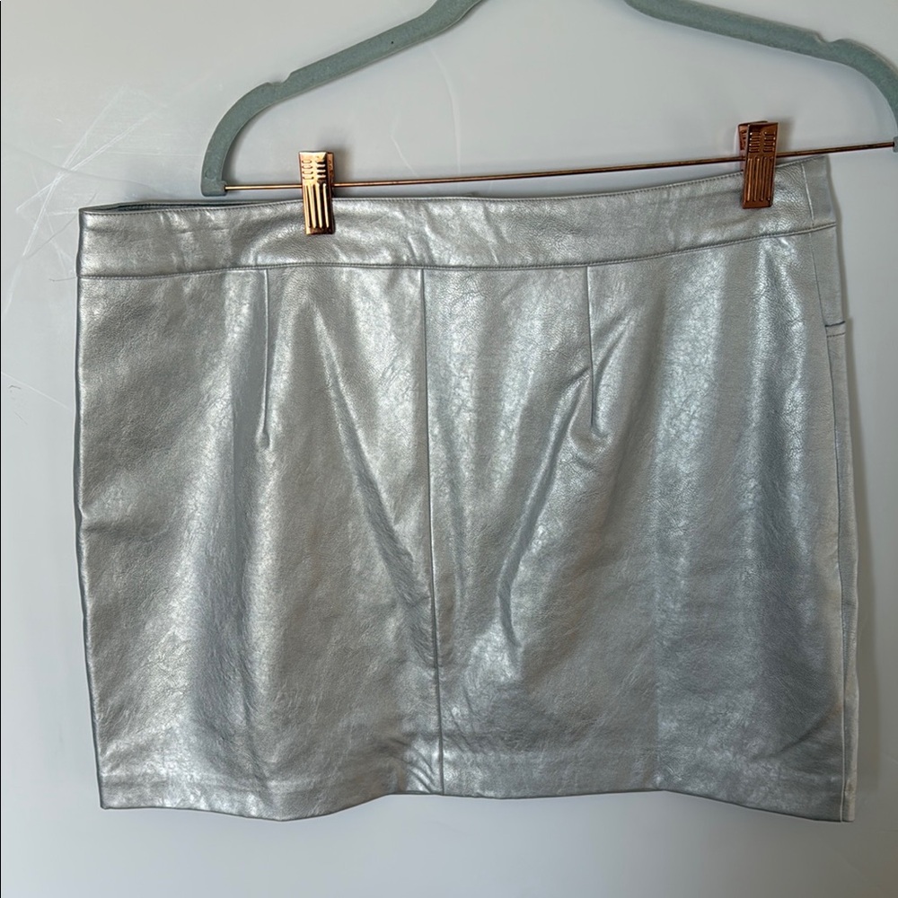 Silver Metallic Skirt - Picture 4 of 5